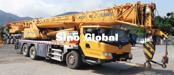 2. Handkran XCMG 25 Tonne, benutzte LKW anbrachte Kräne 21m Drehendurchmesser